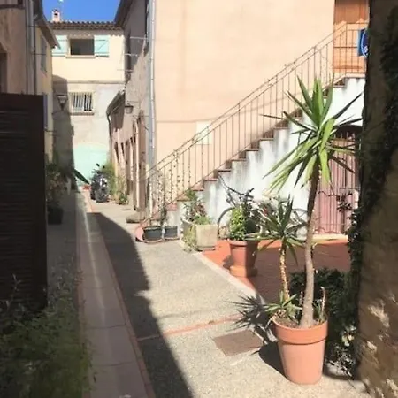 Apartment Dans Centre Historique Vallauris